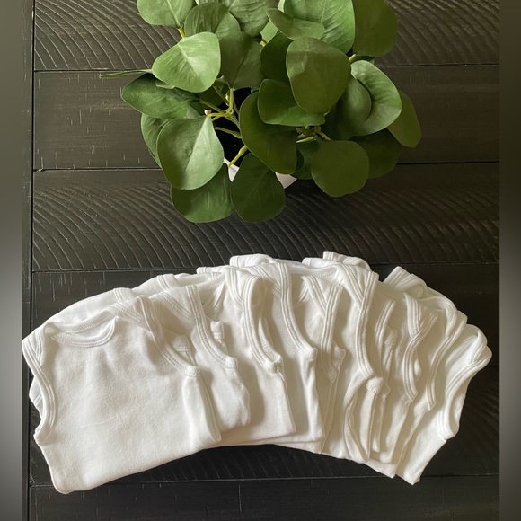 Carters New Born Onsie Bundle - Picture 2 of 3